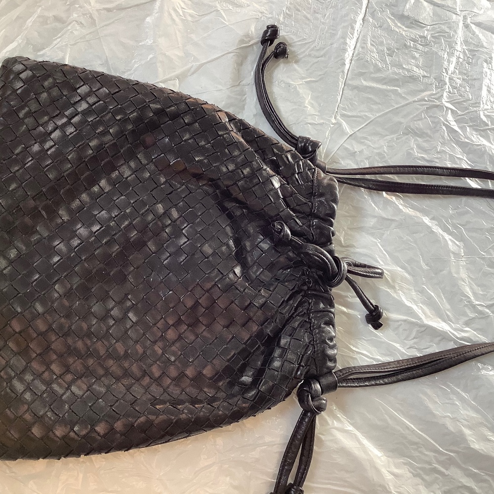 Black leather Intrecatto purse
